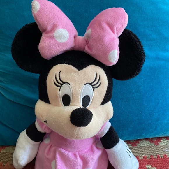 💗Minnie mouse stuffed animal plush toy💗 - Picture 2 of 11